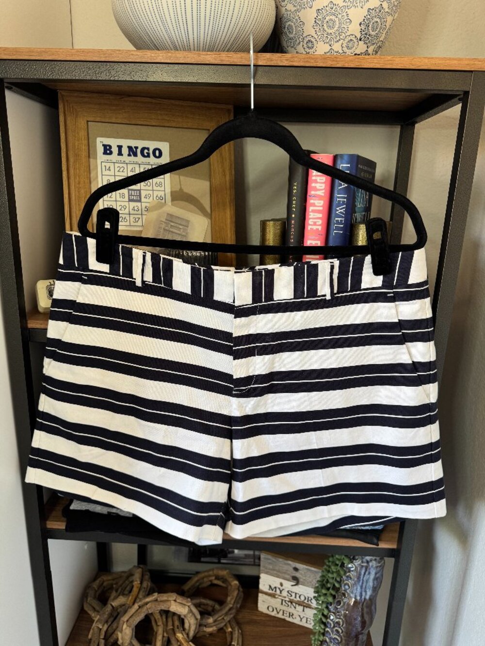 Banana Republic Navy & White Striped Twill Short - Size 14